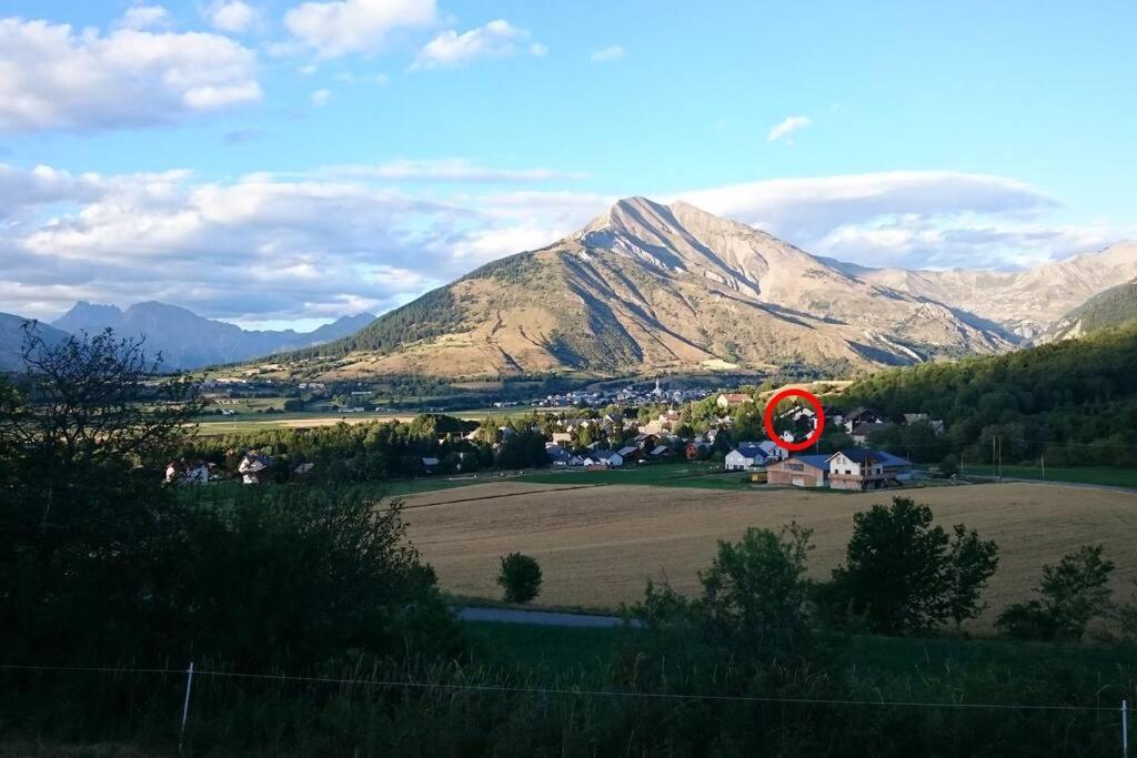 Belle Vue Au Chateau D'Ancelle Exteriör bild